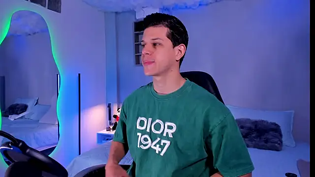 MarcoSullivan online show from 11/19/25, 01:33