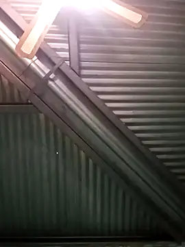 HandsomeBuoyy21 online show from 04/18/26, 10:30