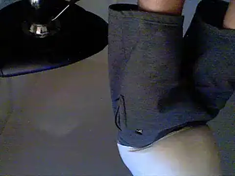 oopsxx online show from 02/06/25, 11:10