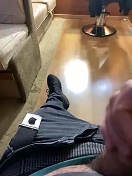 Snapshot of _themask_ chatting on 12/24/24, 01:27  themask  online show from 12/24/24, 01:27