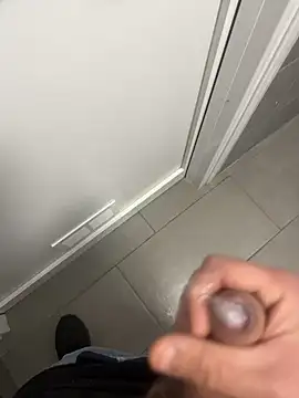 Snapshot of _themask_ chatting on 01/13/25, 06:16  themask  online show from 01/13/25, 06:16