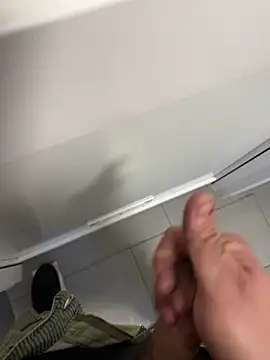 Snapshot of _themask_ chatting on 01/30/25, 03:51  themask  online show from 01/30/25, 03:51