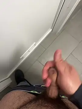 Snapshot of _themask_ chatting on 03/13/25, 07:17  themask  online show from 03/13/25, 07:17