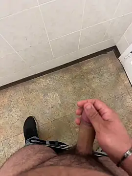 Snapshot of _themask_ chatting on 10/02/25, 03:19  themask  online show from 10/02/25, 03:19