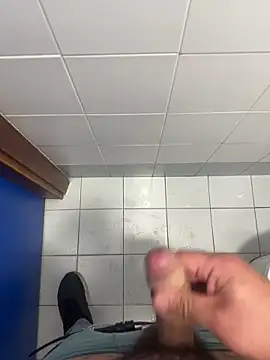 Snapshot of _themask_ chatting on 10/14/25, 02:51  themask  online show from 10/14/25, 02:51