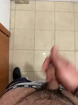 Snapshot of _themask_ chatting on 10/24/25, 03:41  themask  online show from 10/24/25, 03:41