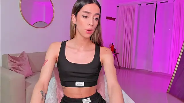 Snapshot of Emmavr chatting on 01/05/25, 04:58 Emmavr online show from 01/05/25, 04:58