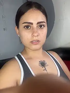 Snapshot of Azuna25 chatting on 06/28/26, 01:00 Azuna25 online show from 06/28/26, 01:00