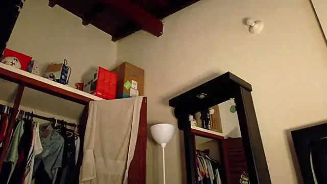 tom thick online show from 10/12/25, 06:51