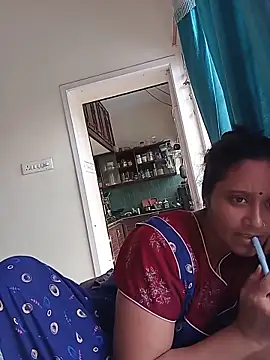 AUNTY1984 online show from 05/19/26, 04:08