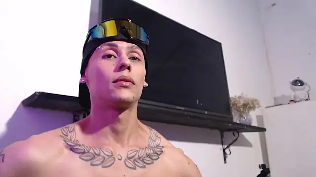 bix couples online show from 11/08/25, 03:07