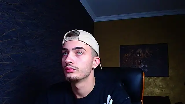 BrandonTate online show from 10/03/25, 12:02