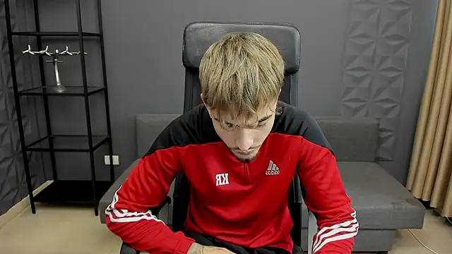 BrandonTate online show from 10/09/25, 10:46