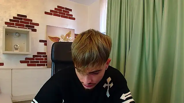 BrandonTate online show from 10/10/25, 10:47