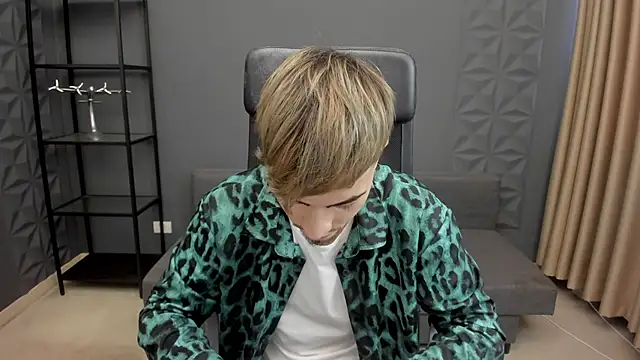 BrandonTate online show from 11/22/25, 11:20