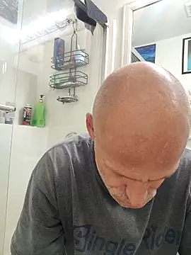 FloppyPickle4u online show from 02/25/25, 06:09