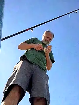 FloppyPickle4u online show from 10/27/25, 07:51