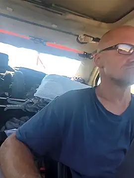 FloppyPickle4u online show from 03/18/26, 06:33