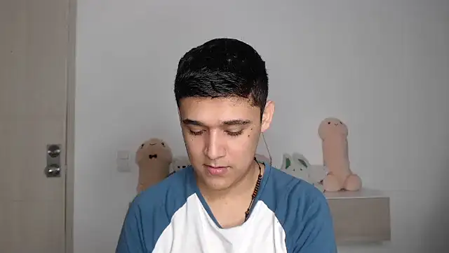 kaiine190 online show from 11/26/25, 07:09