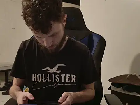 Talenjames4 online show from 12/01/25, 01:32