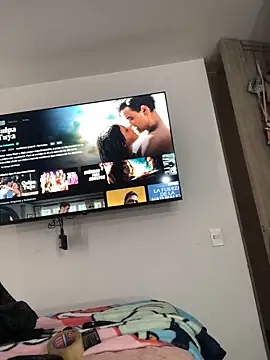 Snapshot of Valeriasaenzz_ chatting on 02/12/25, 08:18 Valeriasaenzz online show from 02/12/25, 08:18