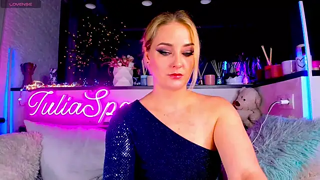  JuliaSpace  online show from 12/10/24, 07:54