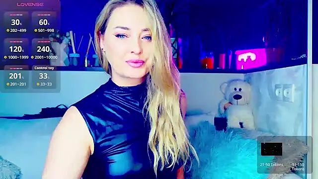  JuliaSpace  online show from 02/03/26, 06:24