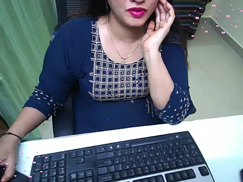 Arushisingh8888 online show from 10/06/25, 12:57