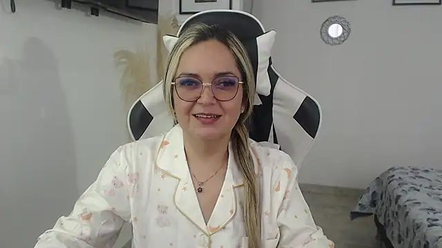 Snapshot of samy_vsn chatting on 05/01/26, 08:57 samy vsn online show from 05/01/26, 08:57
