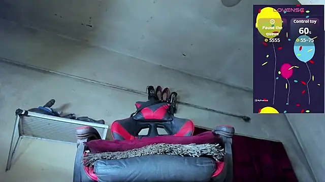 Trixy star horney online show from 03/15/26, 09:43