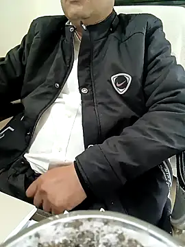 Hot-man39 online show from 02/05/25, 12:06