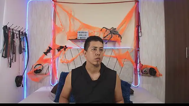 Liana Asaff online show from 10/14/25, 06:42