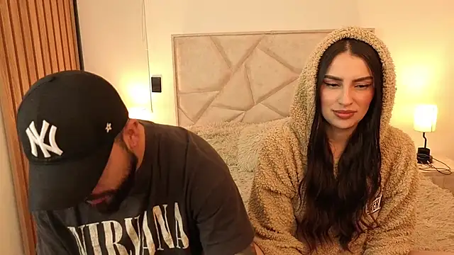 teseo and afroditha  online show from 11/27/25, 02:24