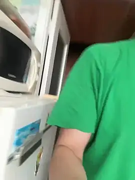 Snapshot of AlisaKissss chatting on 12/19/24, 07:07 AlisaKissss online show from 12/19/24, 07:07