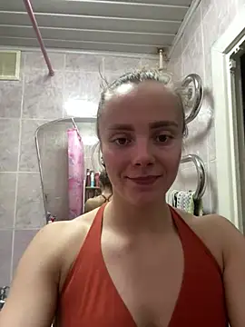 Snapshot of AlisaKissss chatting on 12/28/24, 08:15 AlisaKissss online show from 12/28/24, 08:15