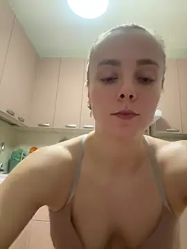 Snapshot of AlisaKissss chatting on 01/06/25, 07:45 AlisaKissss online show from 01/06/25, 07:45