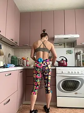 Snapshot of AlisaKissss chatting on 02/08/25, 06:43 AlisaKissss online show from 02/08/25, 06:43