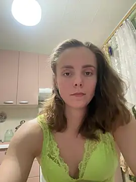 Snapshot of AlisaKissss chatting on 02/17/25, 07:31 AlisaKissss online show from 02/17/25, 07:31