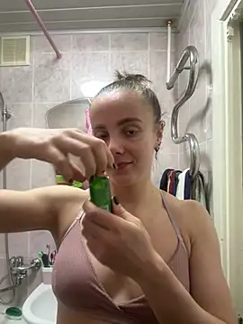 Snapshot of AlisaKissss chatting on 02/25/25, 06:53 AlisaKissss online show from 02/25/25, 06:53