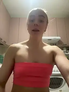 Snapshot of AlisaKissss chatting on 03/07/25, 02:34 AlisaKissss online show from 03/07/25, 02:34