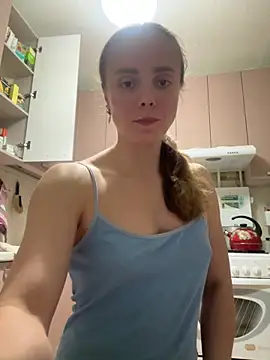 Snapshot of AlisaKissss chatting on 09/19/25, 06:41 AlisaKissss online show from 09/19/25, 06:41