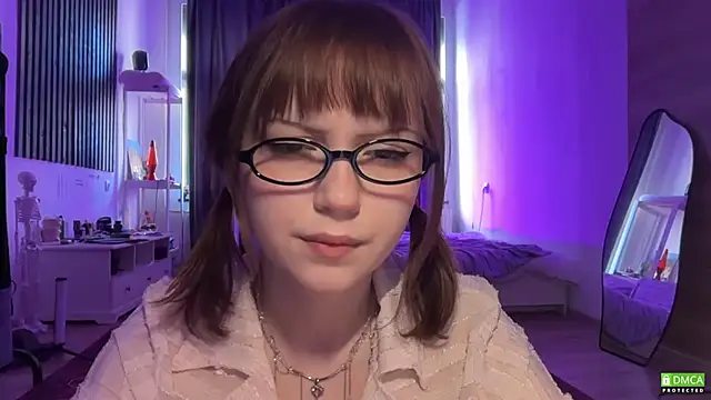 Snapshot of electric_babe chatting on 05/14/26, 12:12 electric babe online show from 05/14/26, 12:12
