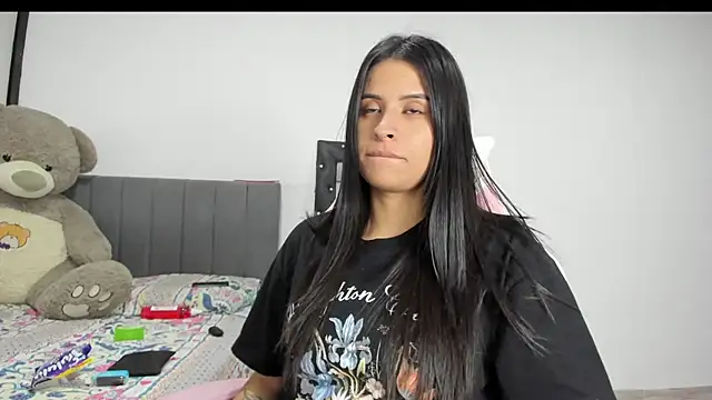 Snapshot of _elektrah chatting on 03/10/25, 09:07  elektrah online show from 03/10/25, 09:07