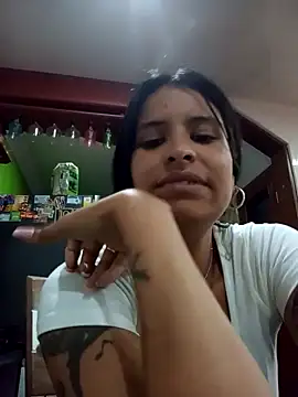 Snapshot of _elektrah chatting on 09/27/25, 11:32  elektrah online show from 09/27/25, 11:32