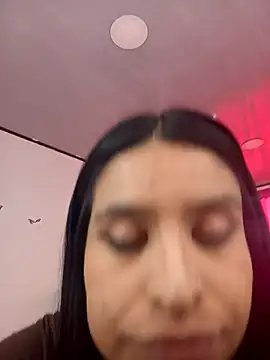 Snapshot of _elektrah chatting on 10/05/25, 05:11  elektrah online show from 10/05/25, 05:11