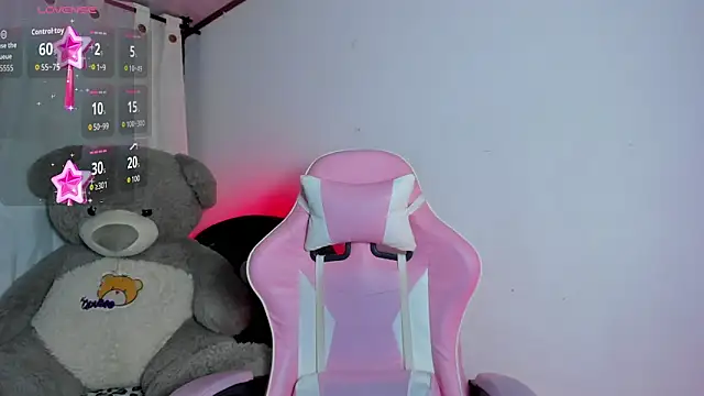 Snapshot of _elektrah chatting on 10/28/25, 12:25  elektrah online show from 10/28/25, 12:25