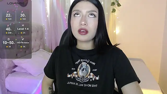 Snapshot of mily_thomson_b_ chatting on 06/29/26, 04:40 mily thomson b online show from 06/29/26, 04:40