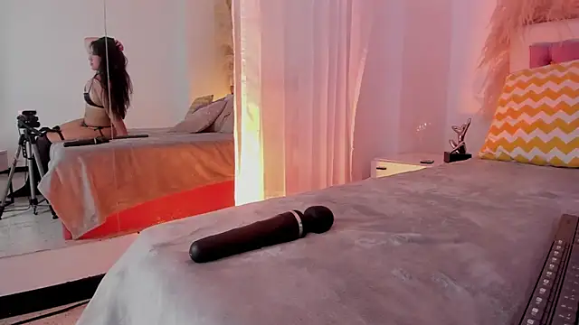 Emelyy Carter online show from 01/31/25, 10:52