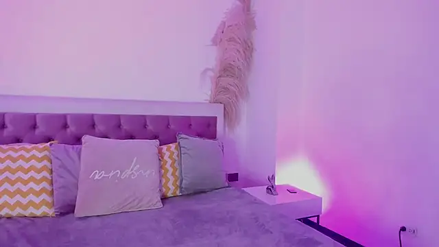 Emelyy Carter online show from 02/03/25, 07:42