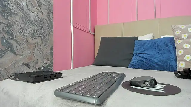Emelyy Carter online show from 10/06/25, 11:40